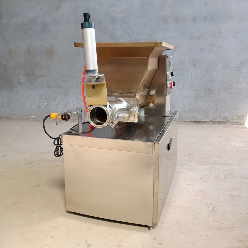 آلة تقطيع العجين الجديدة لصنع  - مراجعة Extruder وسعره
